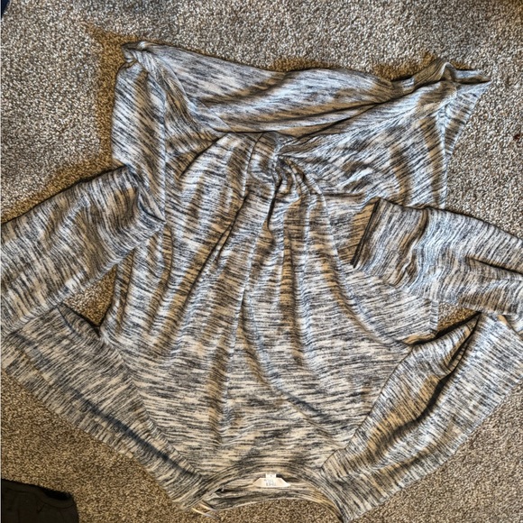 Women’s clothing lot (Aerie, Hollister, Nike, under armour & more!) - Picture 3 of 14
